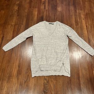 Karen Millen Grey Printed V-Neck Sweater